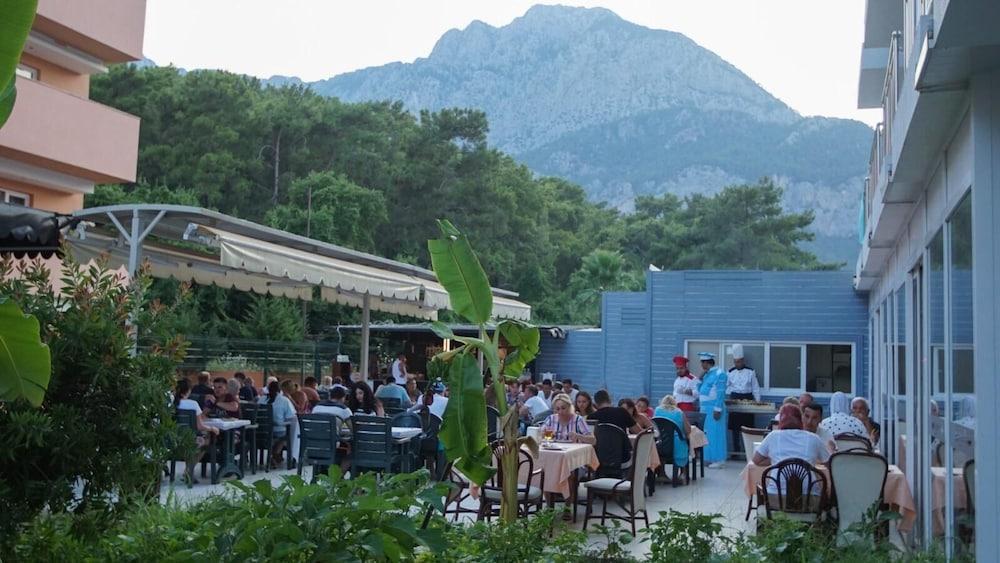 Monna Roza Beach Hotel Kemer Exterior photo